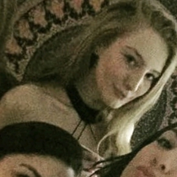 Meet your Posher, Hayley - Picture 1 of 1